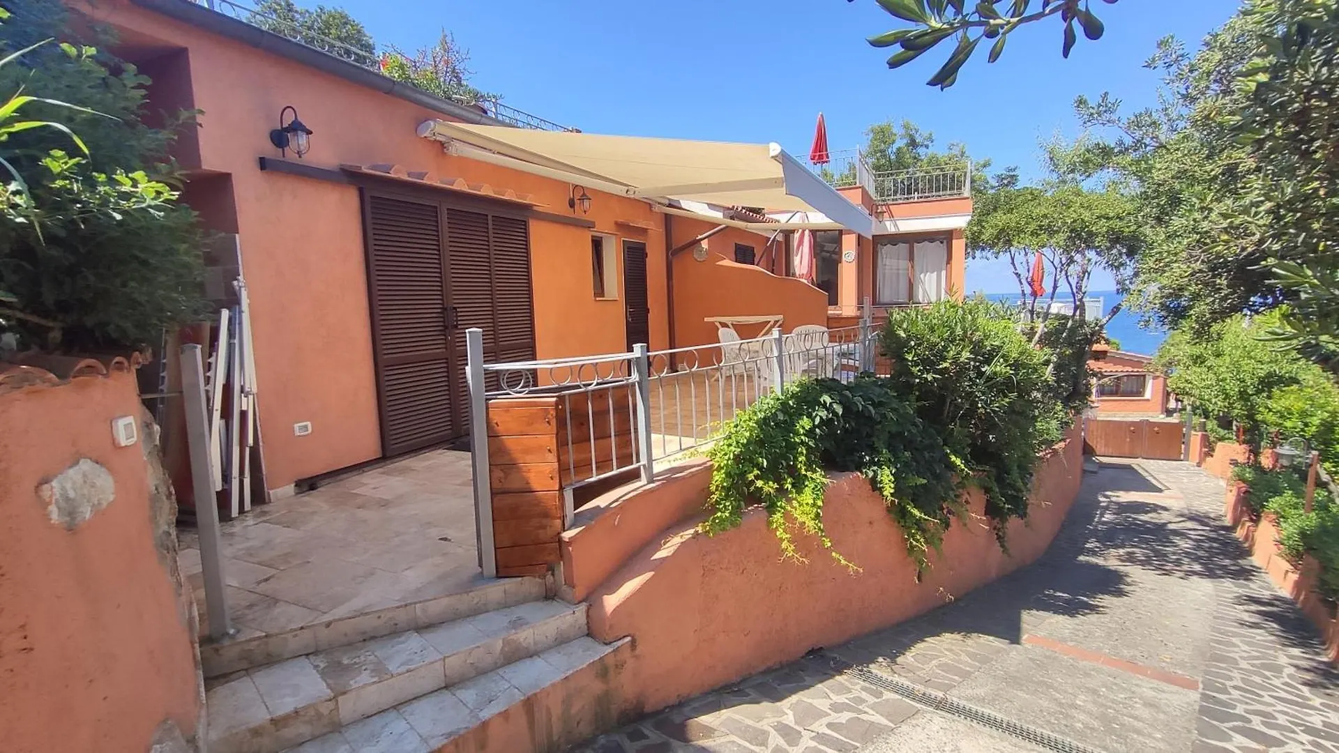Apartment Appartamenti Pagni Casa Morcone